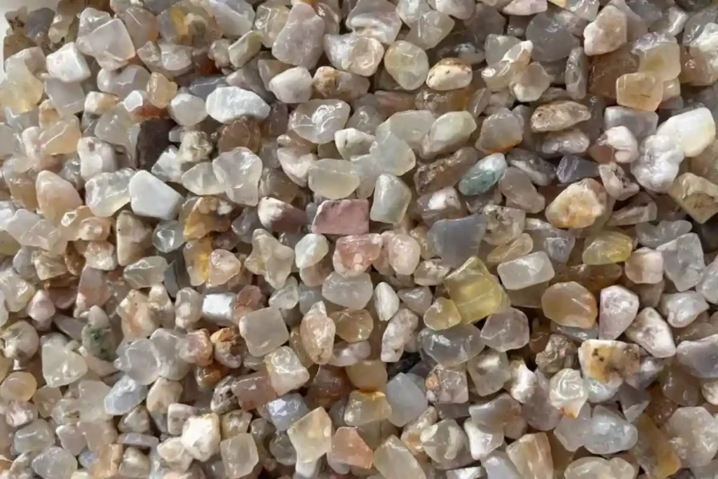 Flower Agate Meaning – 12–15mm mixed-color Flower Agate chip stones for wholesale